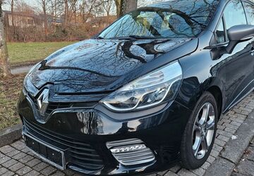 Renault Clio 180.000 km 5.000 &euro; Hagen 58095