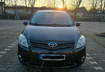Toyota Auris 233.000 km 4.200 &euro; Witten 58453