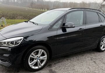 BMW 220 Active Tourer 69.000 km 17.900 &euro; Essen 45141
