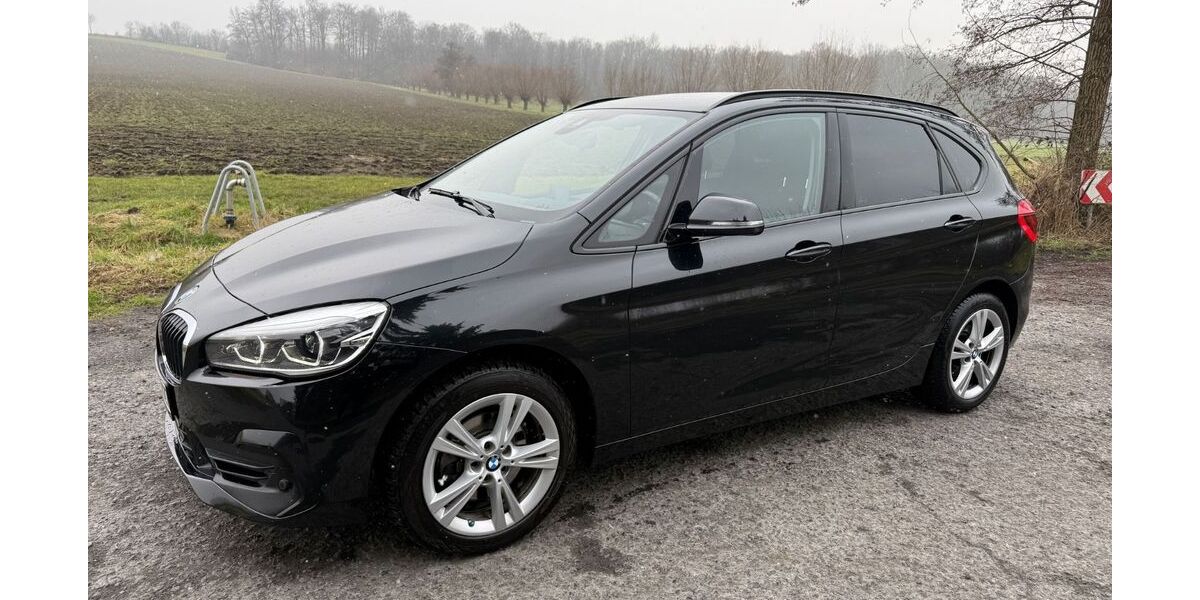 BMW 220 Active Tourer 69.000 km 17.900 &euro; Essen 45141