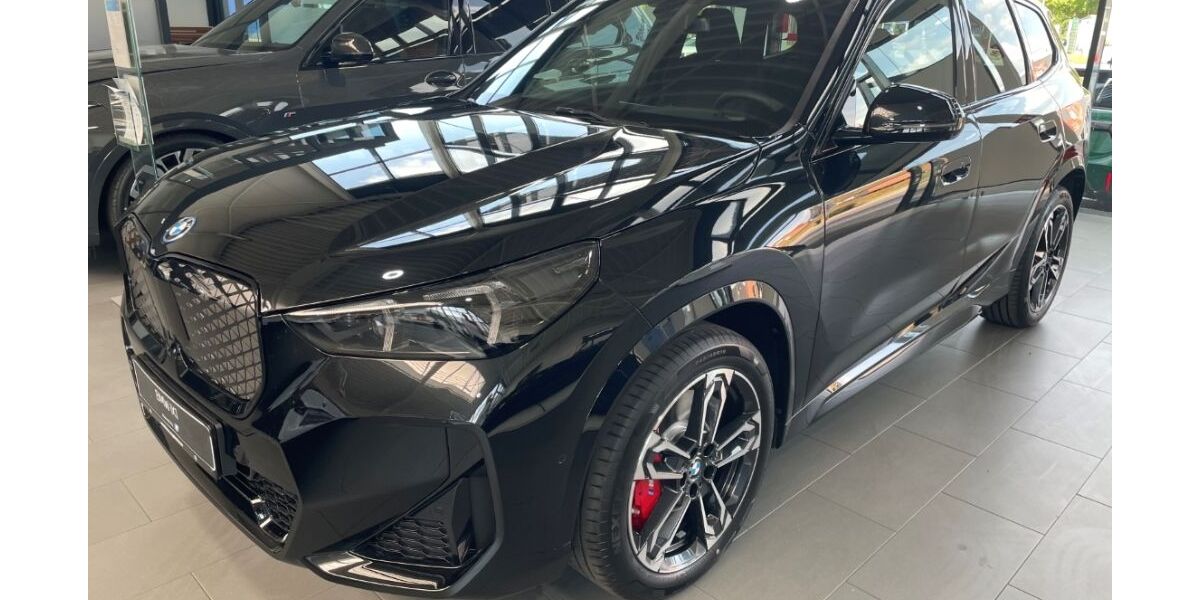 BMW iX1 1.001 km 52.990 &euro; Haltern am See 45721