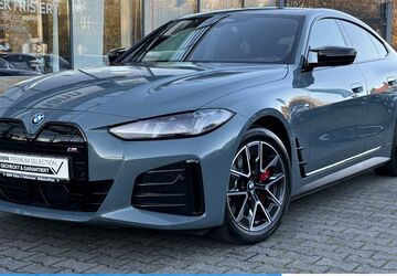 BMW i4 25.077 km 54.940 &euro; Mülheim 45472