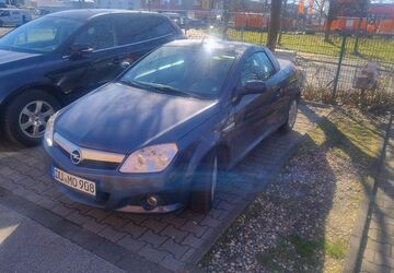 Opel Tigra 137.500 km 2.490 &euro; Dortmund 44379