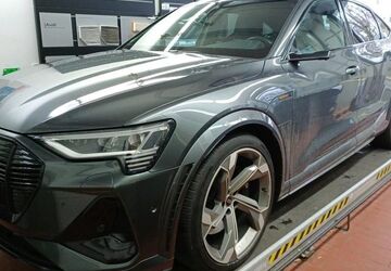 Audi e-tron 74.860 km 39.480 &euro; Hagen 58091