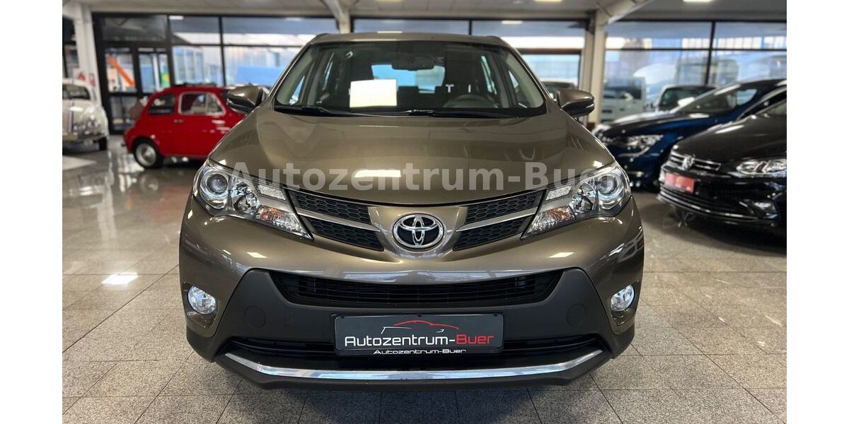 Toyota RAV 4 57.000 km 15.990 &euro; Gelsenkirchen 45881