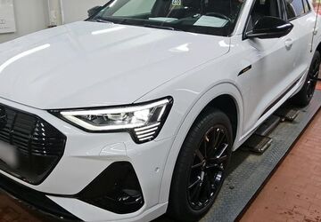 Audi e-tron 52.813 km 37.984 &euro; Hagen 58091