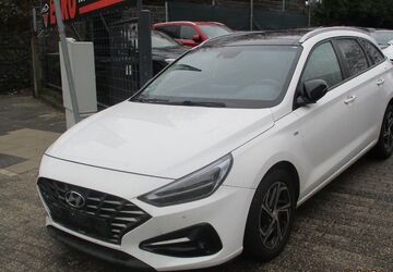 Hyundai i30 78.000 km 13.999 &euro; Oberhausen 46149