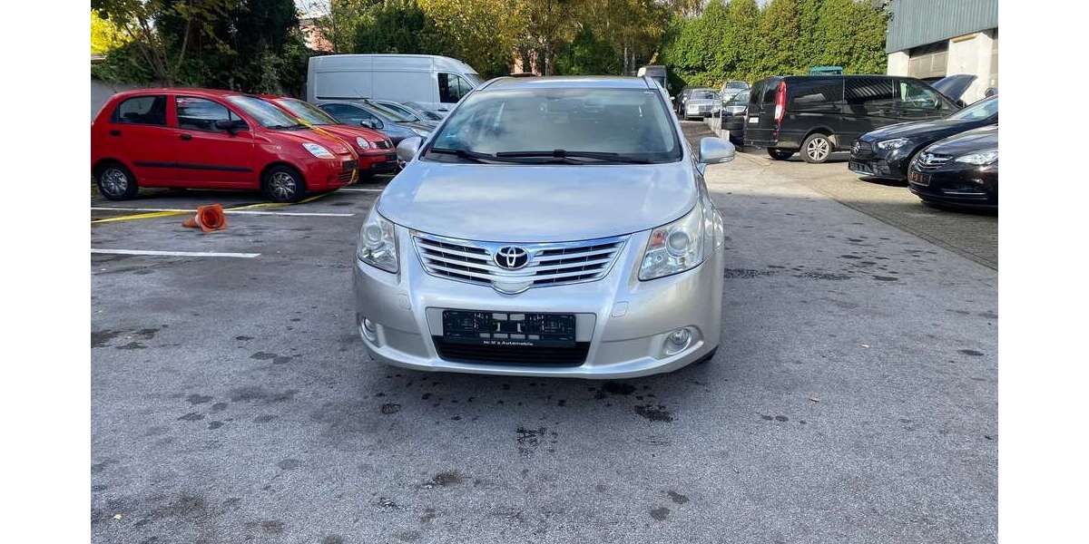 Toyota Avensis 150.620 km 7.000 &euro; Essen 45355