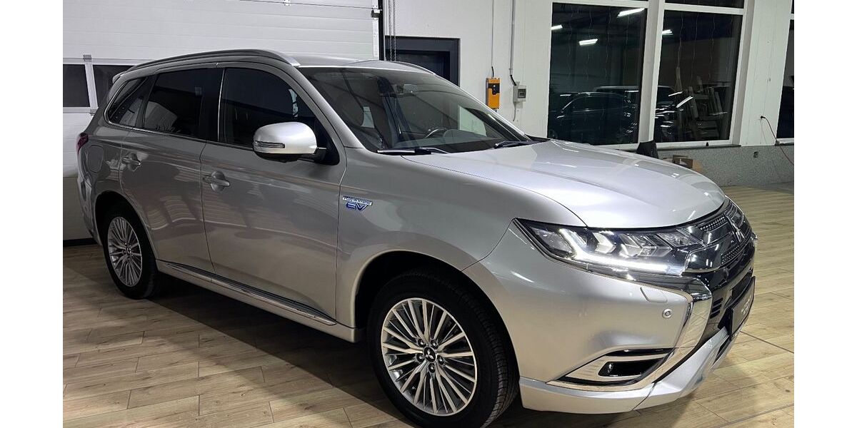 Mitsubishi Outlander 70.750 km 23.490 &euro; Wuppertal 42327