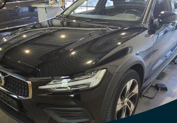 Volvo V60 Cross Country 35.363 km 35.950 &euro; Witten 58453