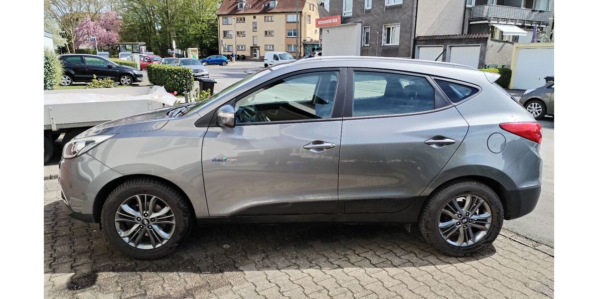 Hyundai ix35 76.092 km 11.490 &euro; Bochum 44866