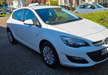 Opel Astra 2.800 km 8.200 &euro; BOCHUM 44805