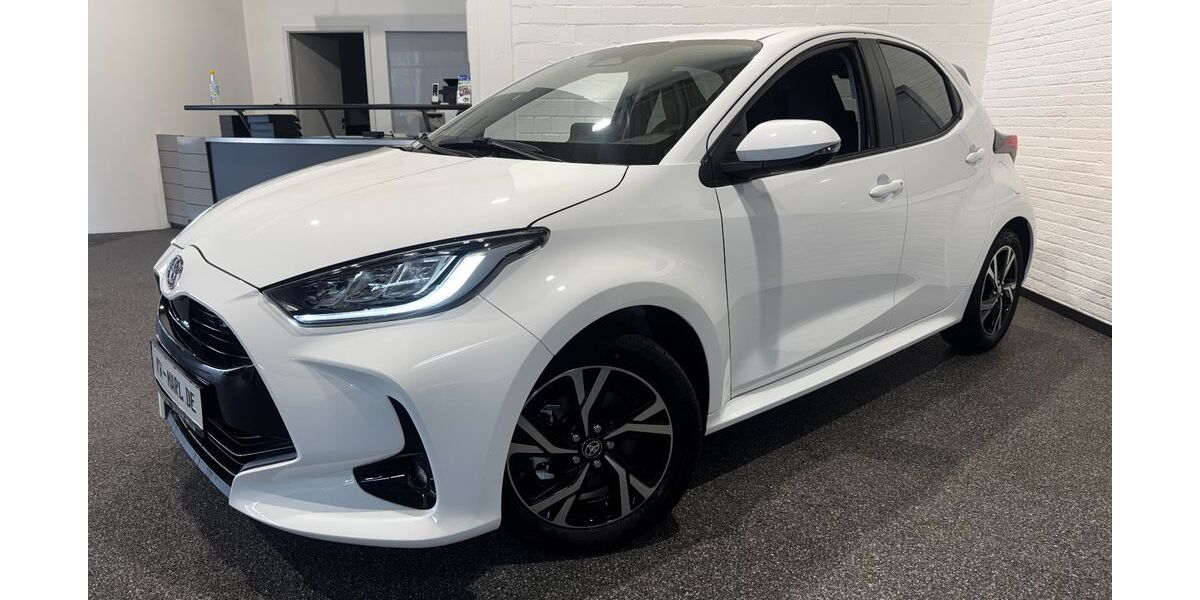 Toyota Yaris 5.000 km 21.990 &euro; Marl/Recklinghausen 45770