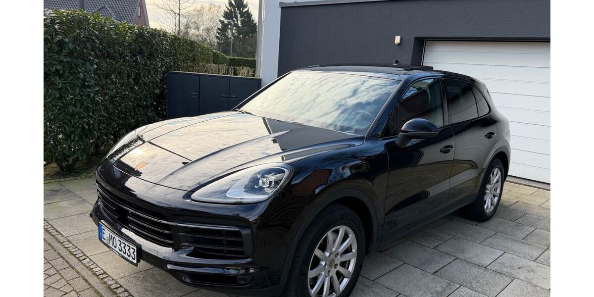 Porsche Cayenne 85.000 km 49.999 &euro; Essen 45355