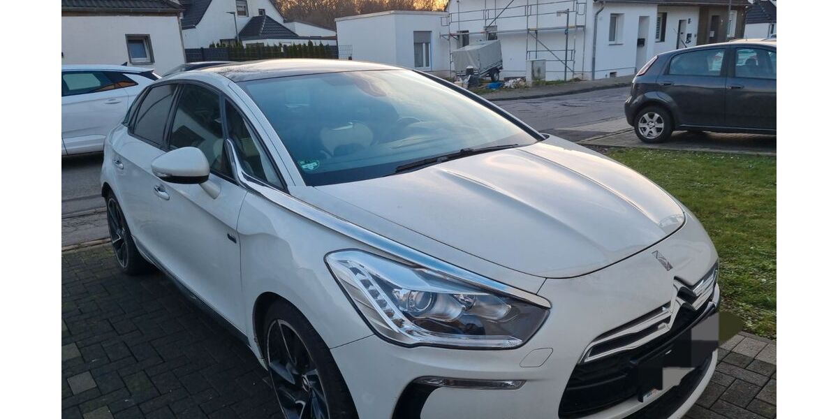 Citroen DS5 158.500 km 8.445 &euro; Gelsenkirchen 45896