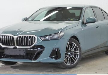 BMW i5 12.736 km 63.930 &euro; Mülheim 45472