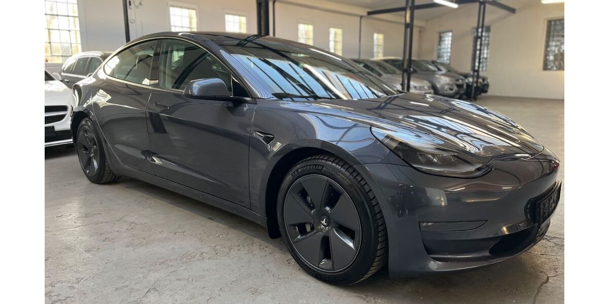 Tesla Model 3 103.000 km 24.870 &euro; Velbert 42551